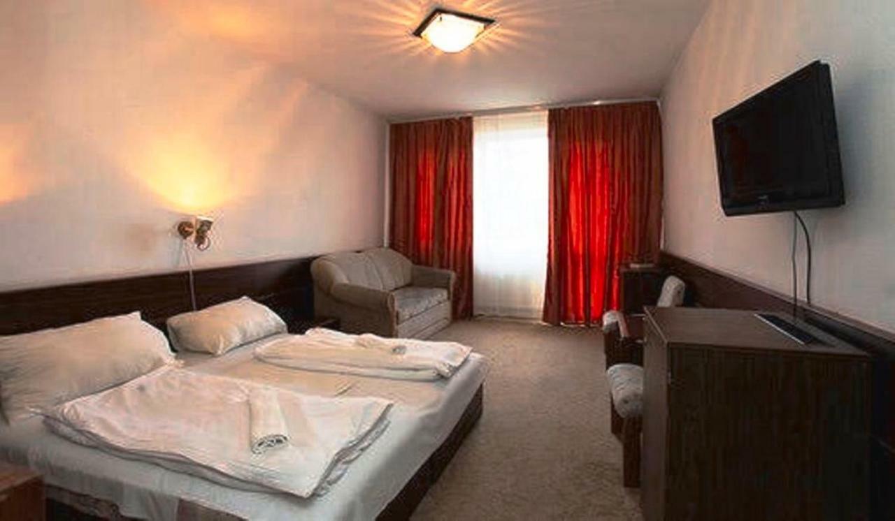 Aranypart Hotel شيوفوك المظهر الخارجي الصورة